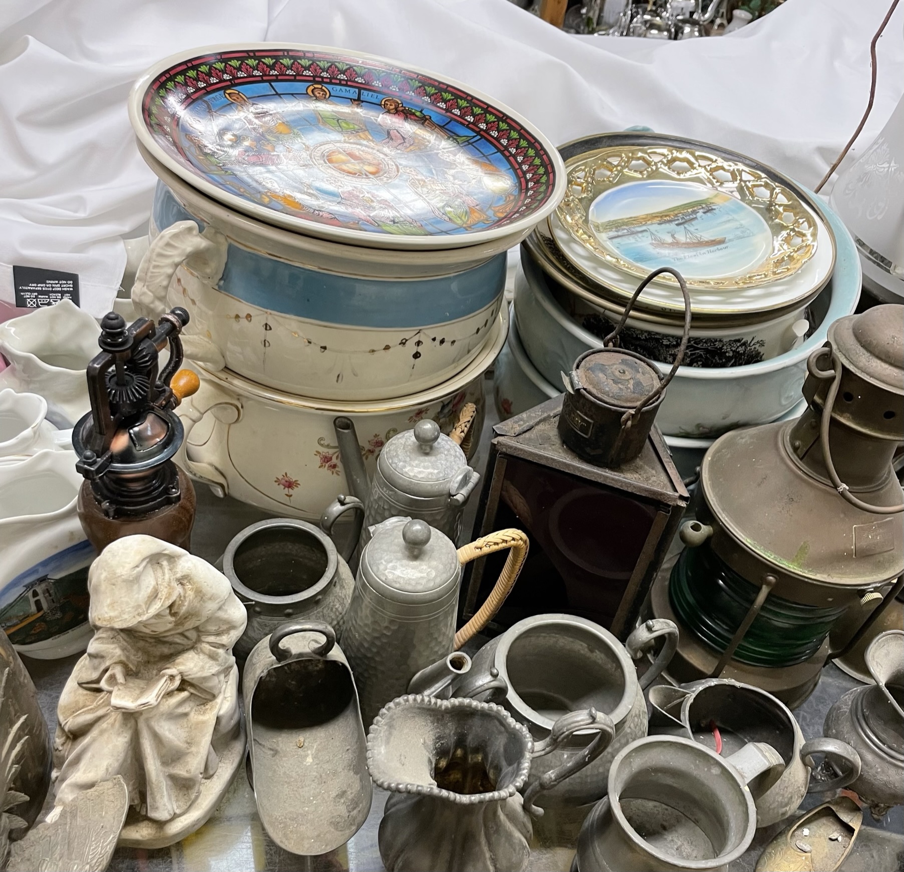 A copper samovar together with two copper and glass oil lamps, pottery chamber pots, pottery jugs, - Image 3 of 5