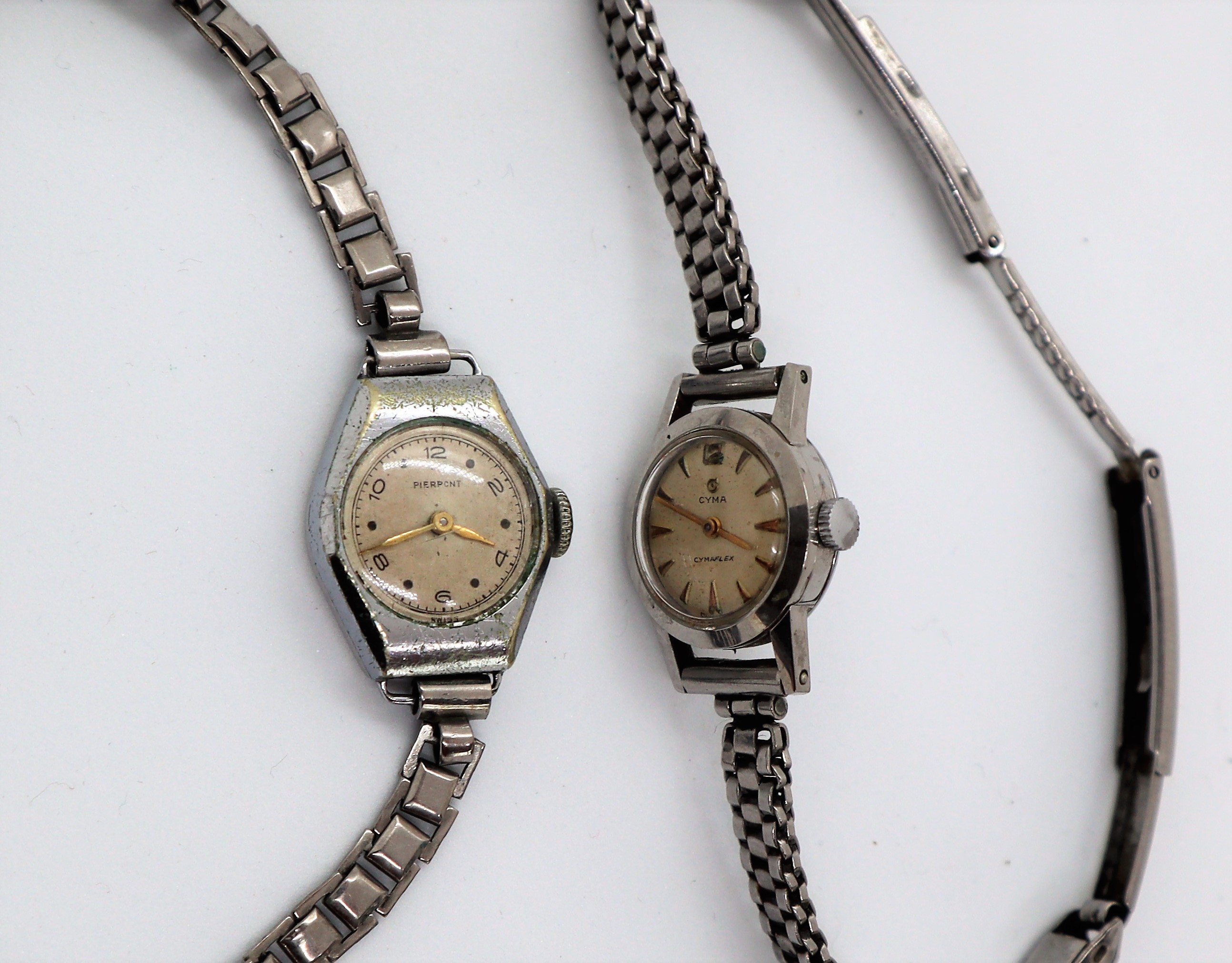 A lady's Cyma wristwatch, the circular dial. - Image 2 of 3