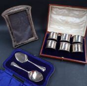 A set of six George V silver napkin rings, Birmingham, 1911,