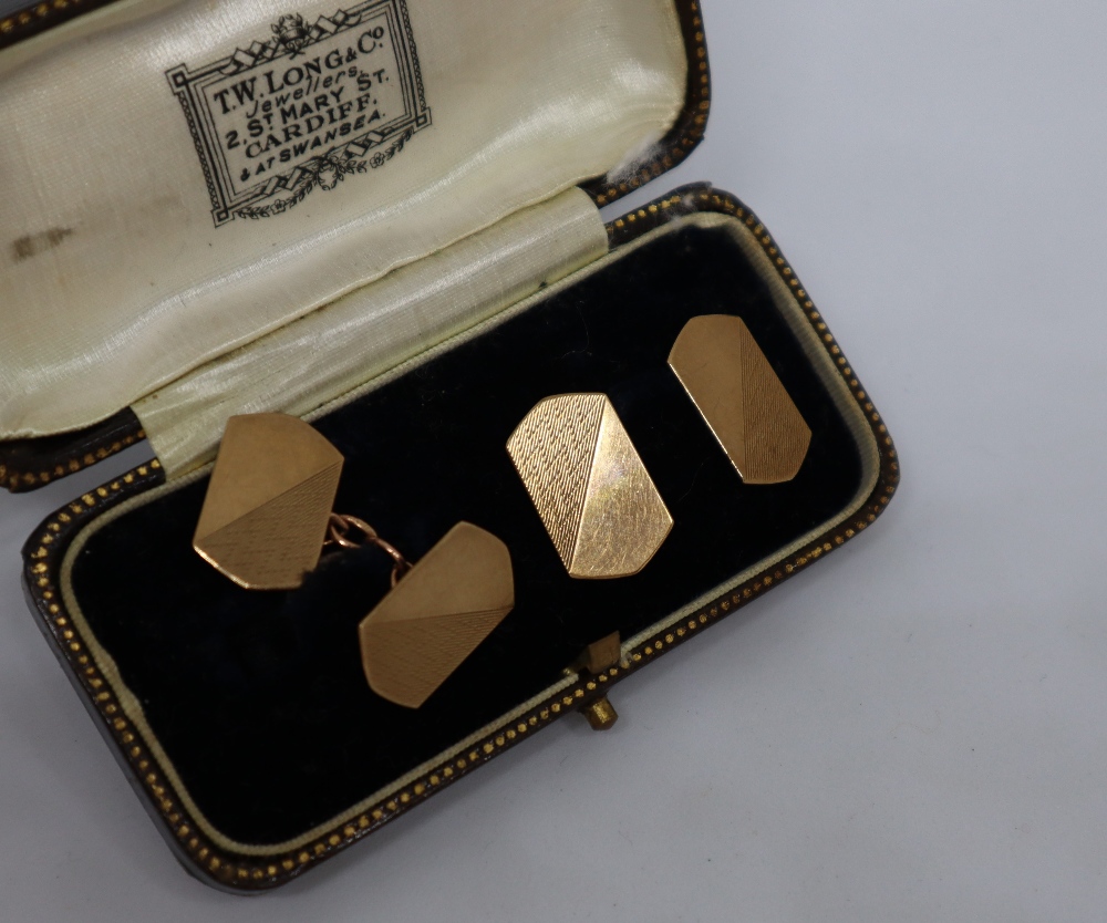 A pair of 9ct yellow gold cuff links, approximately 6 grams,
