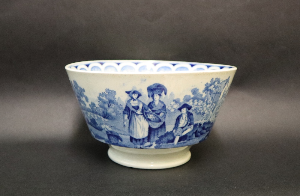 A Llanelly pottery Amherst Japan pattern teapot together with a Swansea blue and white Ladies with - Image 7 of 12