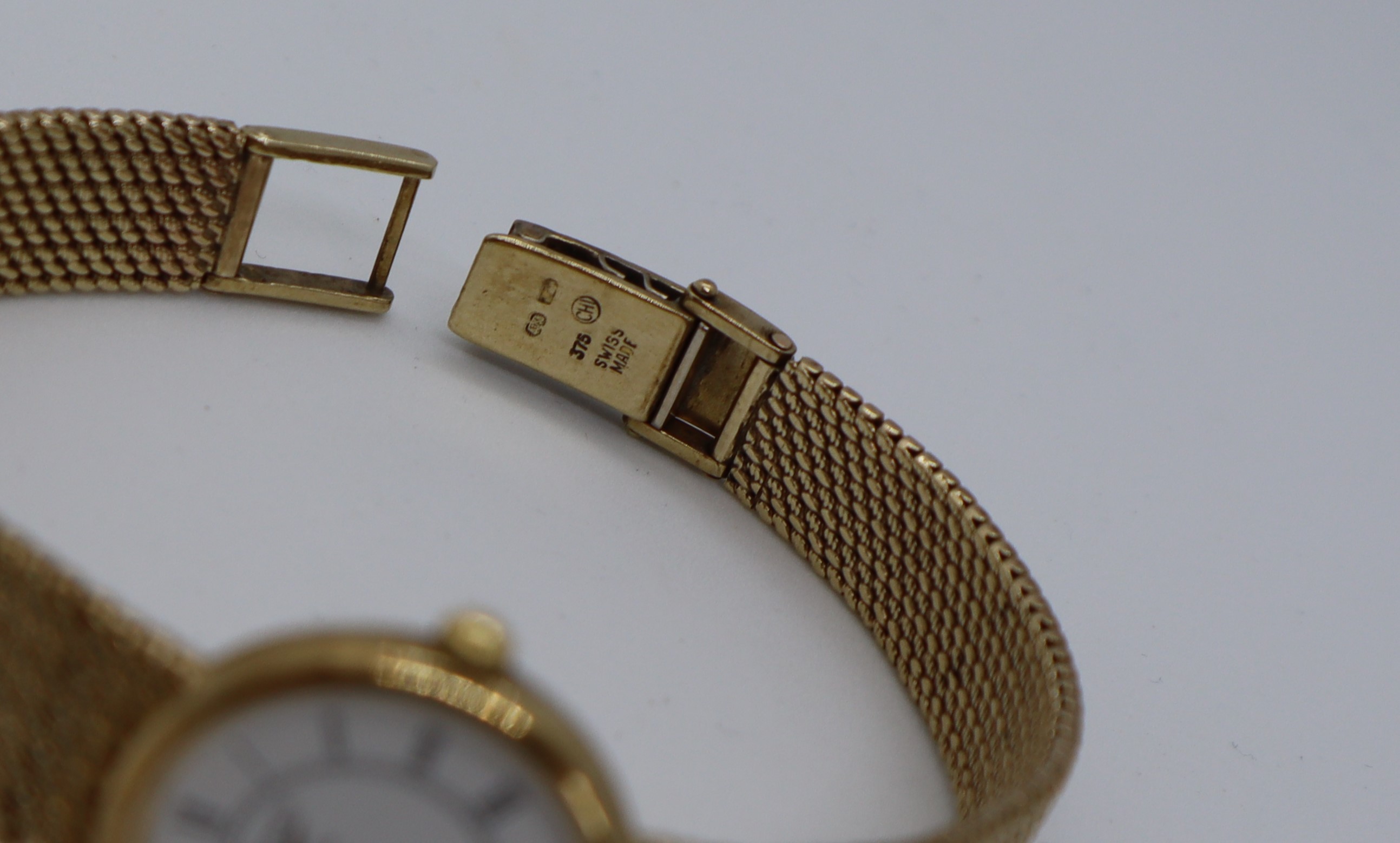 A lady's 9ct yellow gold Longines Presence wristwatch, with a circular dial and Roman numerals, - Image 4 of 5