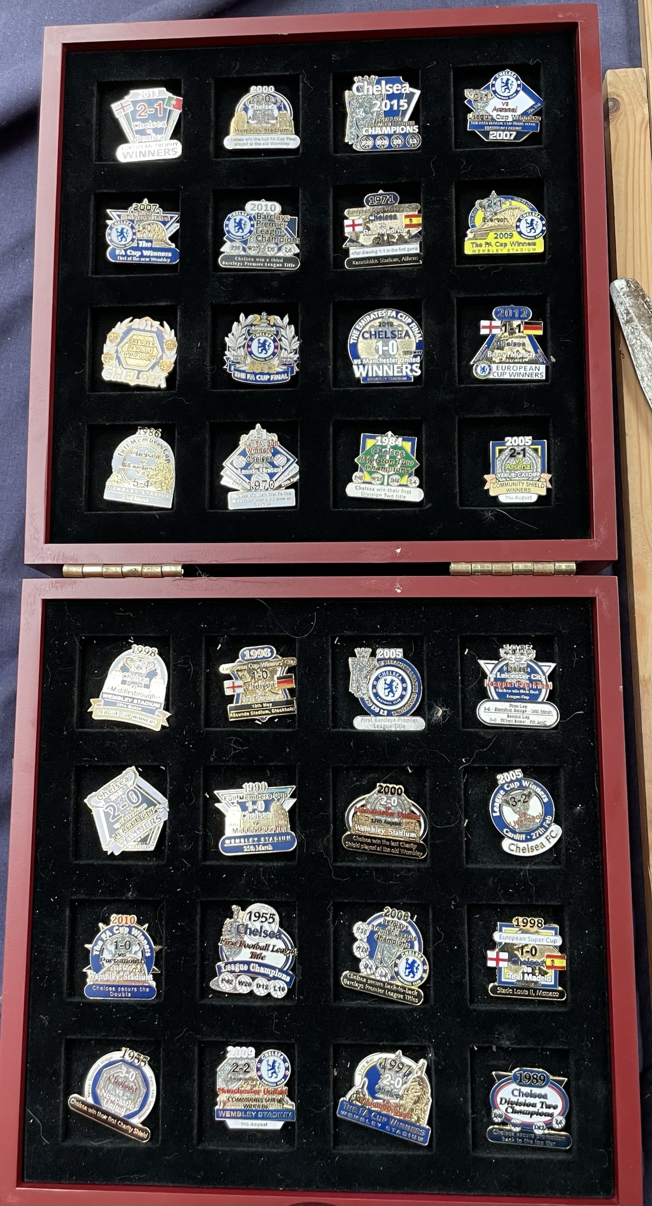 Chelsea football club Victory pin badges collection,
