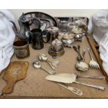 Assorted electroplated wares including a tankard, trays,