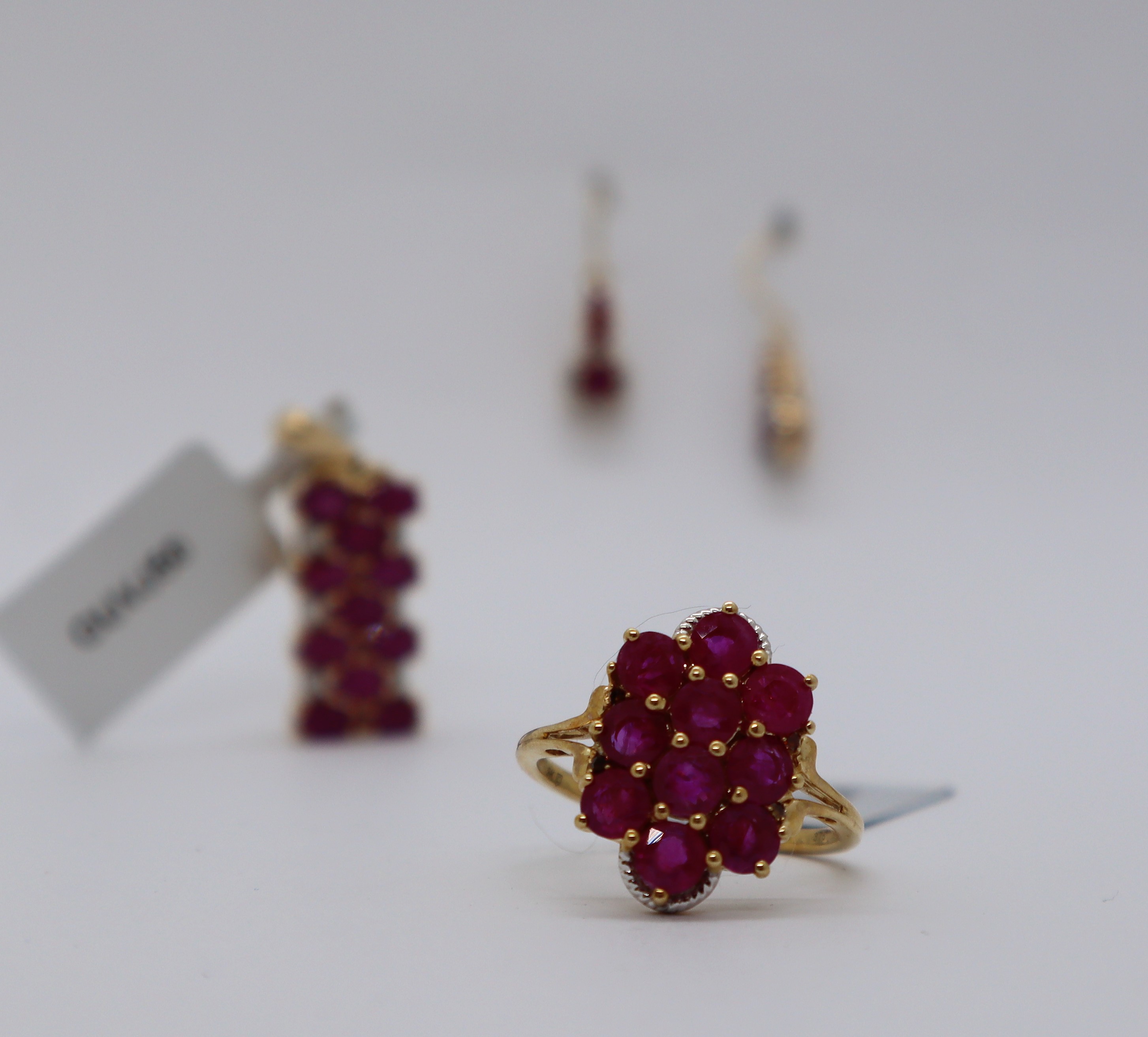 Gemporia - A Burmese ruby and red diamond 9k gold ring, size N to O, - Image 3 of 6