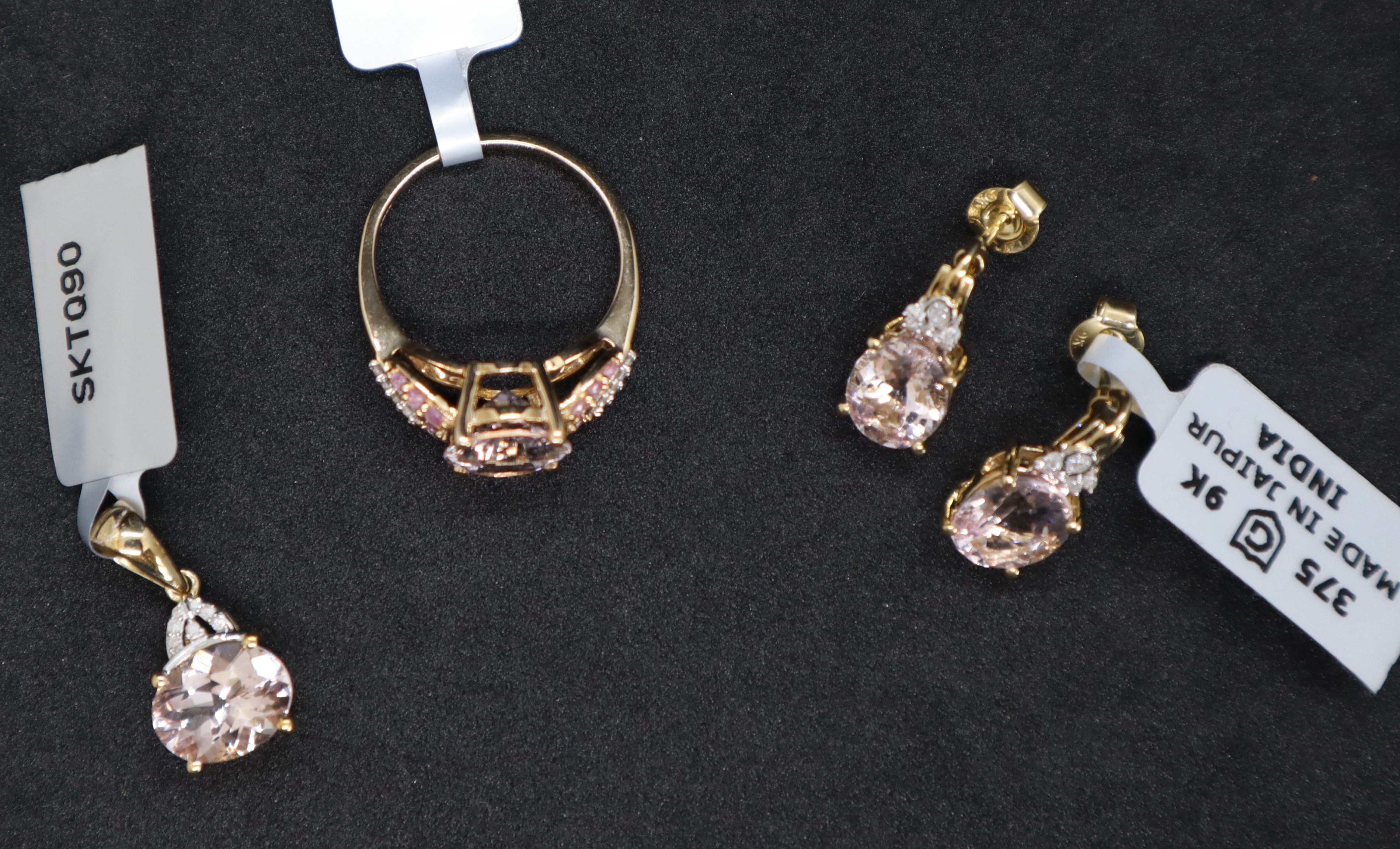 Gemporia - A Nigerian Morganite, pink sapphire and white zircon 9k gold ring, size N to O, - Image 2 of 4