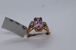 Gemporia - A 4.77ct kolum kunzite and diamond 18k gold Lorique ring, set with .