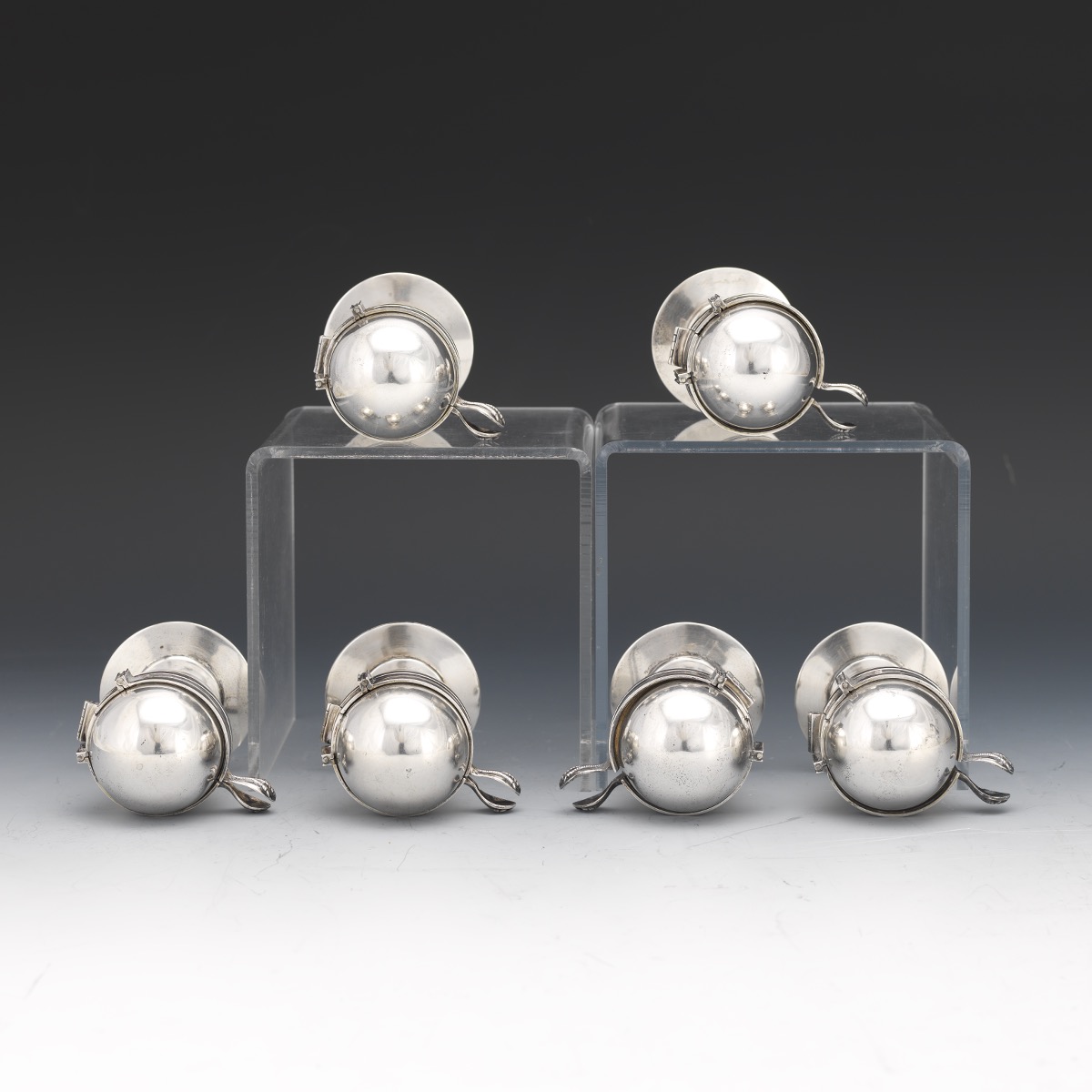 Six Edwardian Sterling Silver with Gold Wash Egg Holders with Topping Brackets - Image 7 of 8