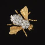 Elegant Two-Tone Gold, Diamond and Emerald Bee Pin/Brooch