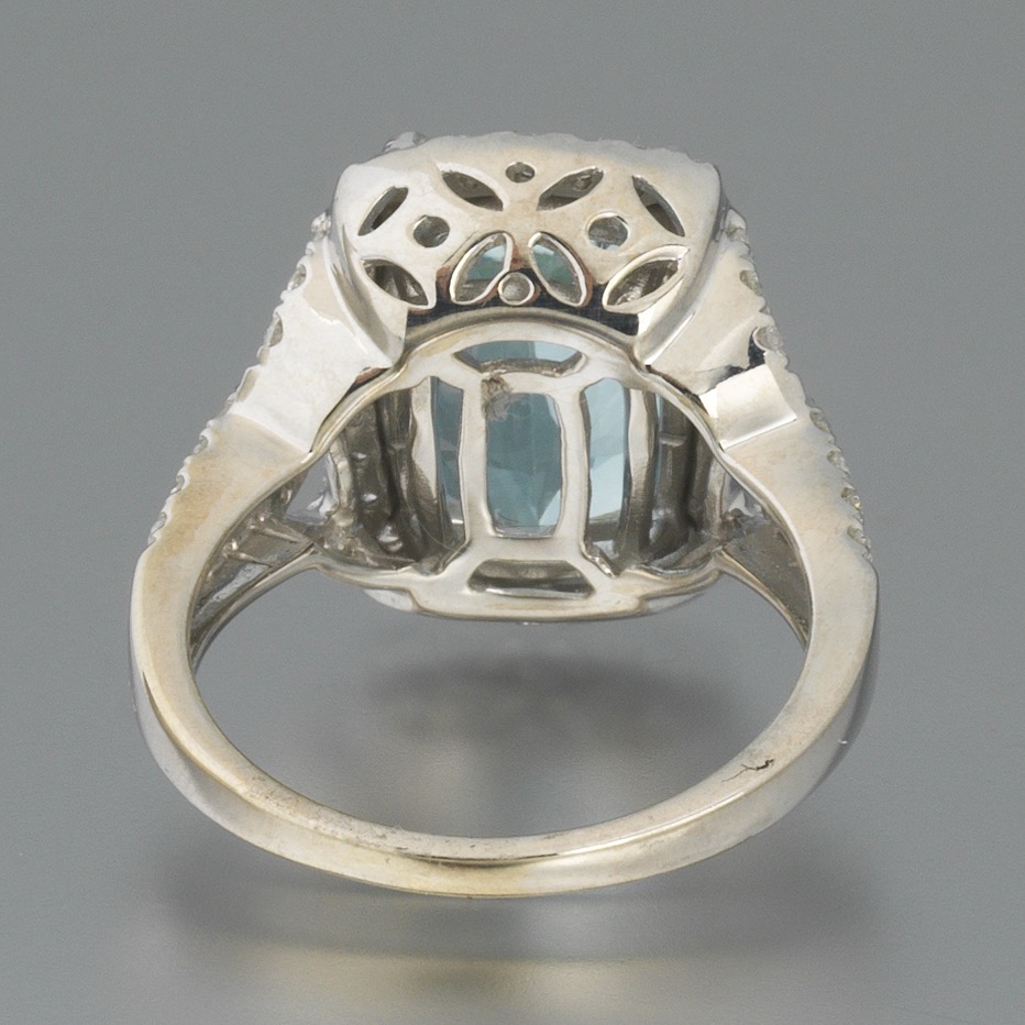 Ladies' Aquamarine and Diamond Ring - Image 6 of 10
