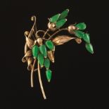 Ladies' Retro Gold and Apple Green Jade Spray Pin/Brooch
