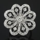Ladies' Retro Gold and Diamond Floral Fashion Ring