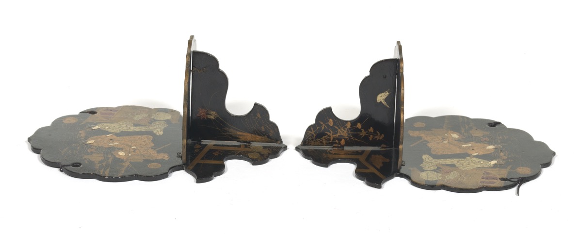 Pair of Japanese Black Lacquer and Hand Painted Signed Wall Foldable Sconces, Meiji Period - Image 6 of 9