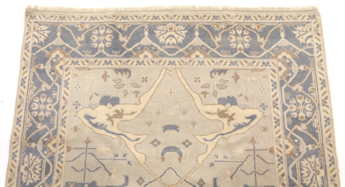 Very Fine Hand-Knotted Oushak Carpet - Image 3 of 4