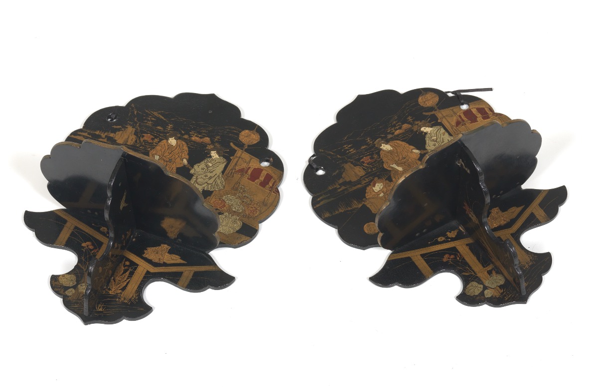 Pair of Japanese Black Lacquer and Hand Painted Signed Wall Foldable Sconces, Meiji Period - Image 3 of 9