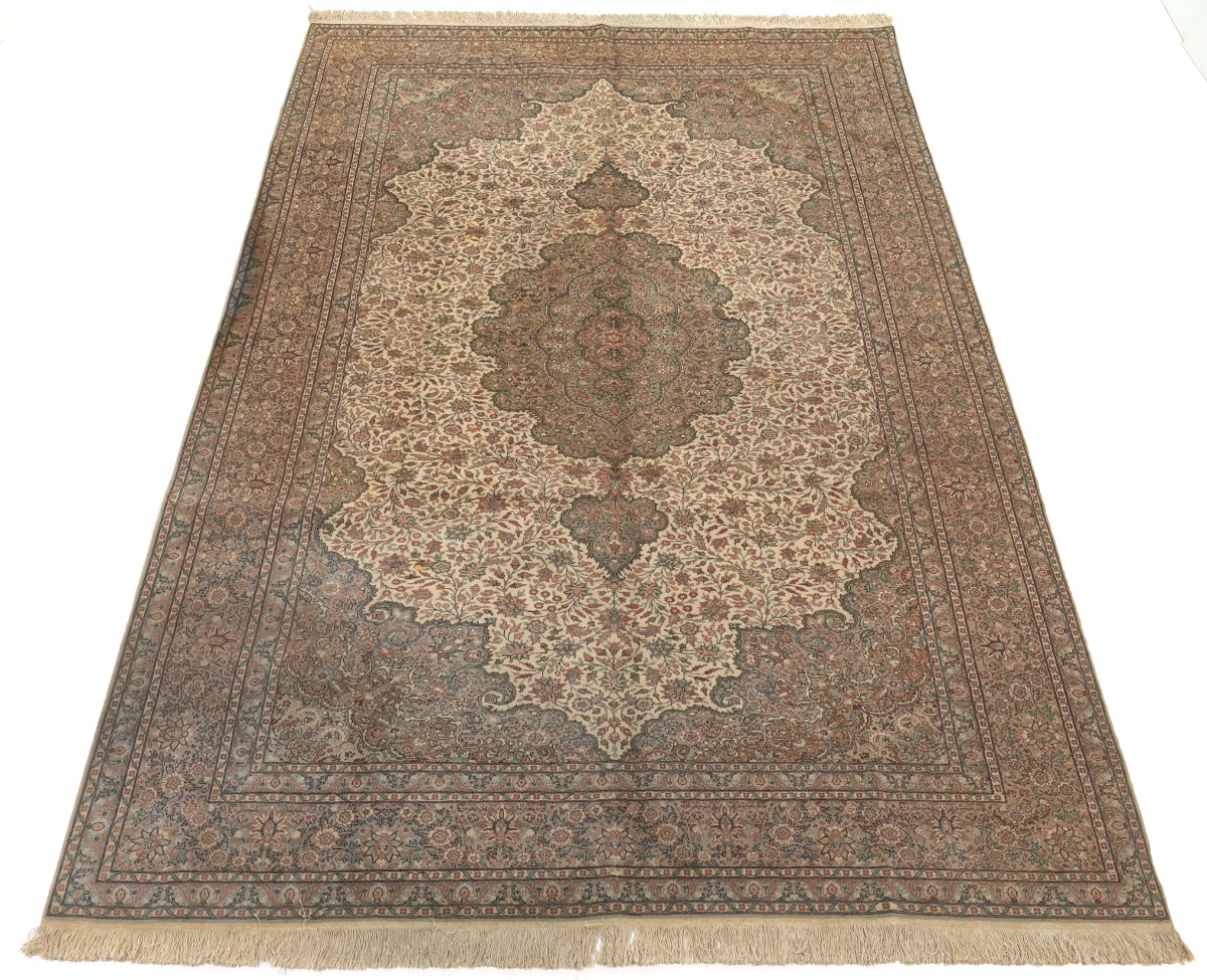 Very Fine Semi-Antique Hand-Knotted Kaiseri Carpet