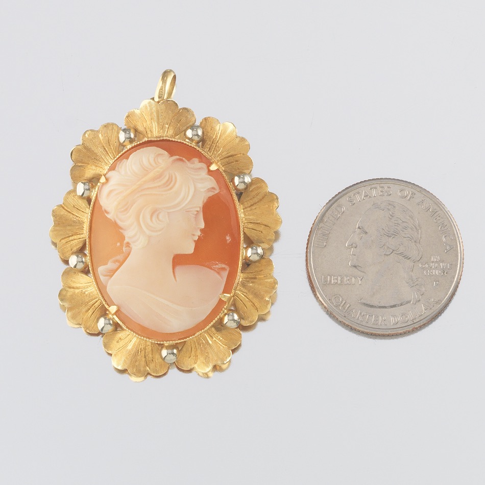 Ladies' Retro Gold and Carved Cameo Brooch Pendant - Image 2 of 6