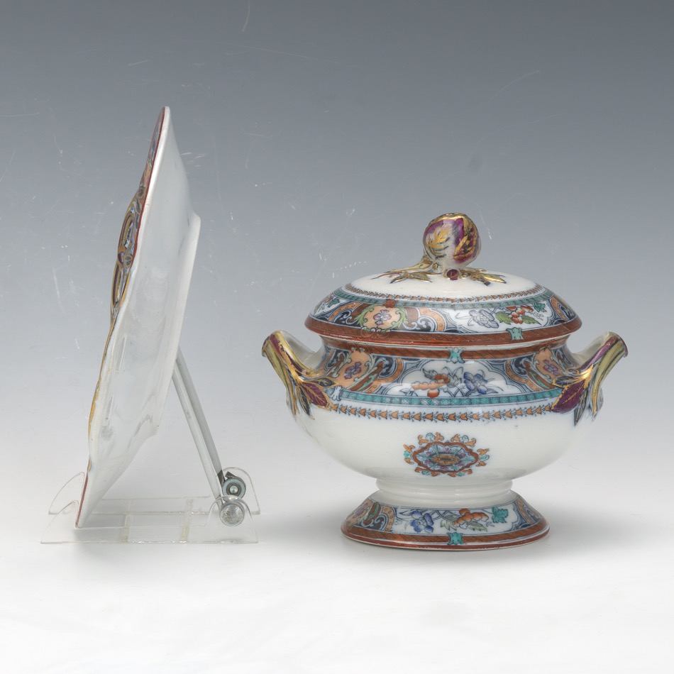 Victorian Petit Porcelain Tureen with Underplate - Image 3 of 9