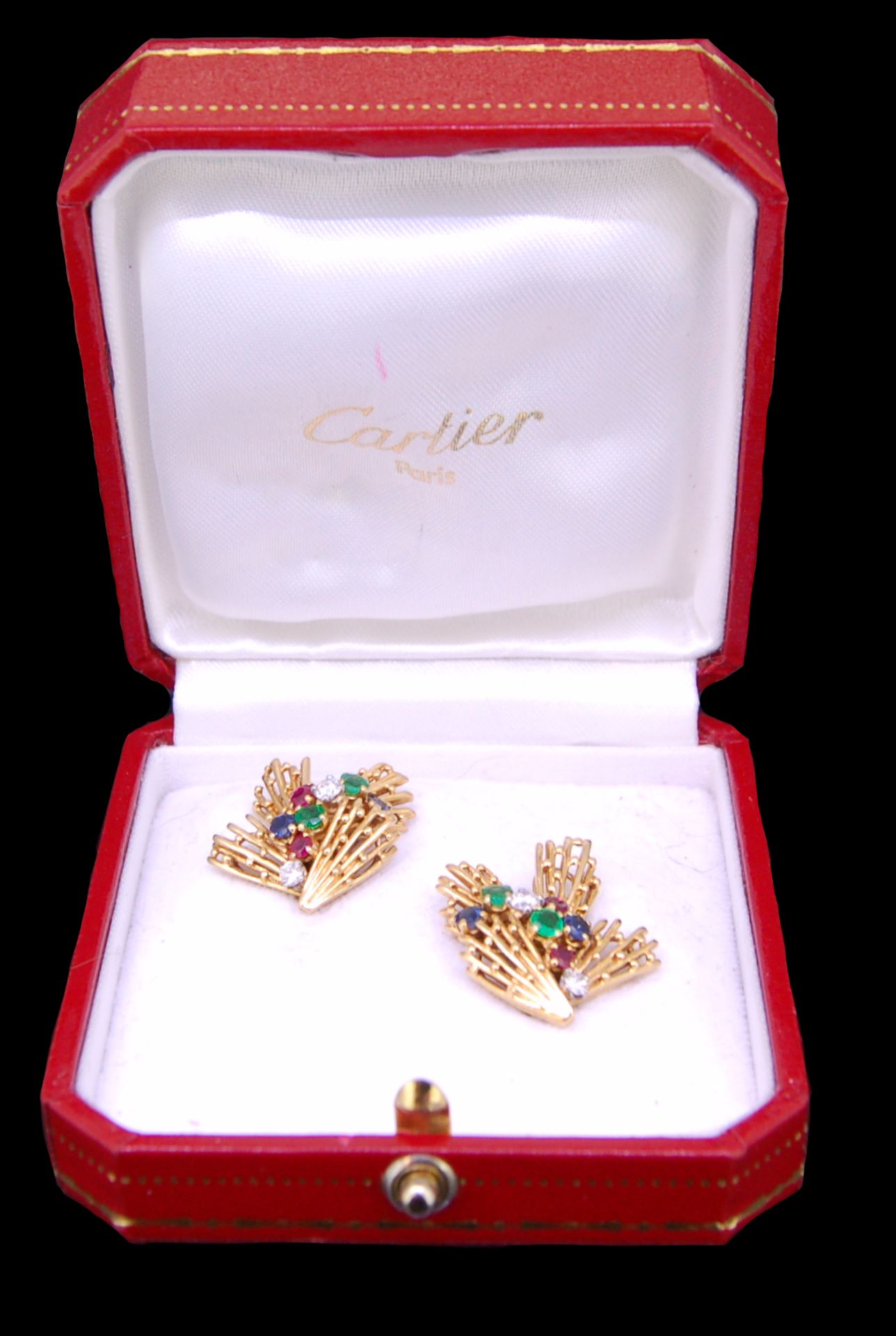 CARTIER, IMPORTANT PAIR OF TUTTI FRUTI EARRINGS. - Bild 3 aus 3