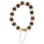 ANTIQUE VICTORIAN GARNET LINK BRACELET