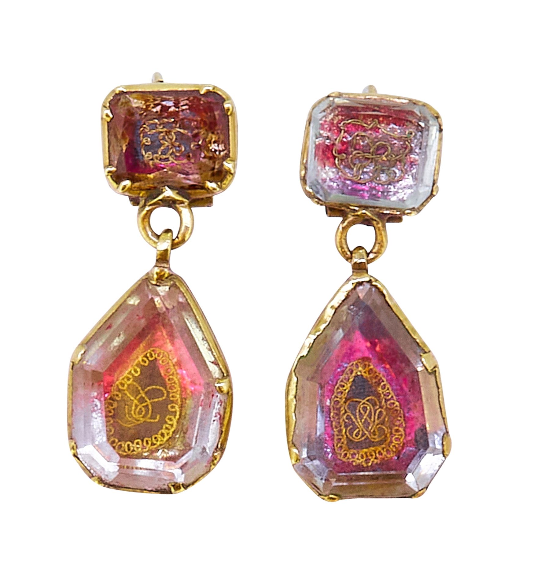 ANTIQUE PAIR OF STUART CRYSTAL EARRINGS