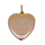 ANTIQUE VICTORIAN LARGE HEART LOCKET PENDANT