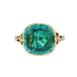 ANTIQUE GEORGIAN RING SET WITH A GREEN STONE