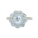 DIAMOND DAISY CLUSTER RING