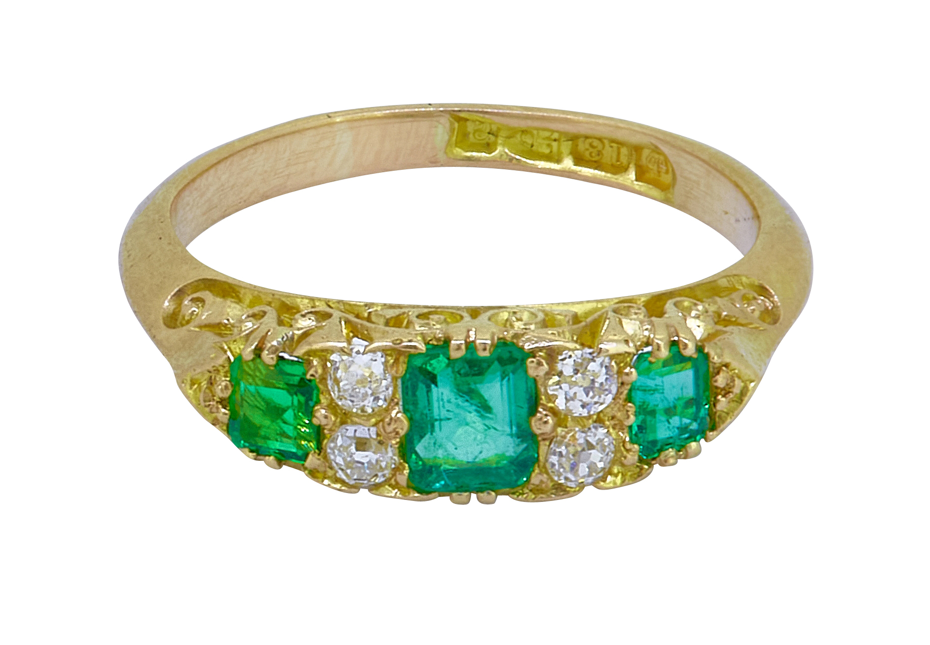 EMERALD AND DIAMOND RING