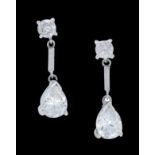 PAIR OF DIAMOND DROP EARRINGS