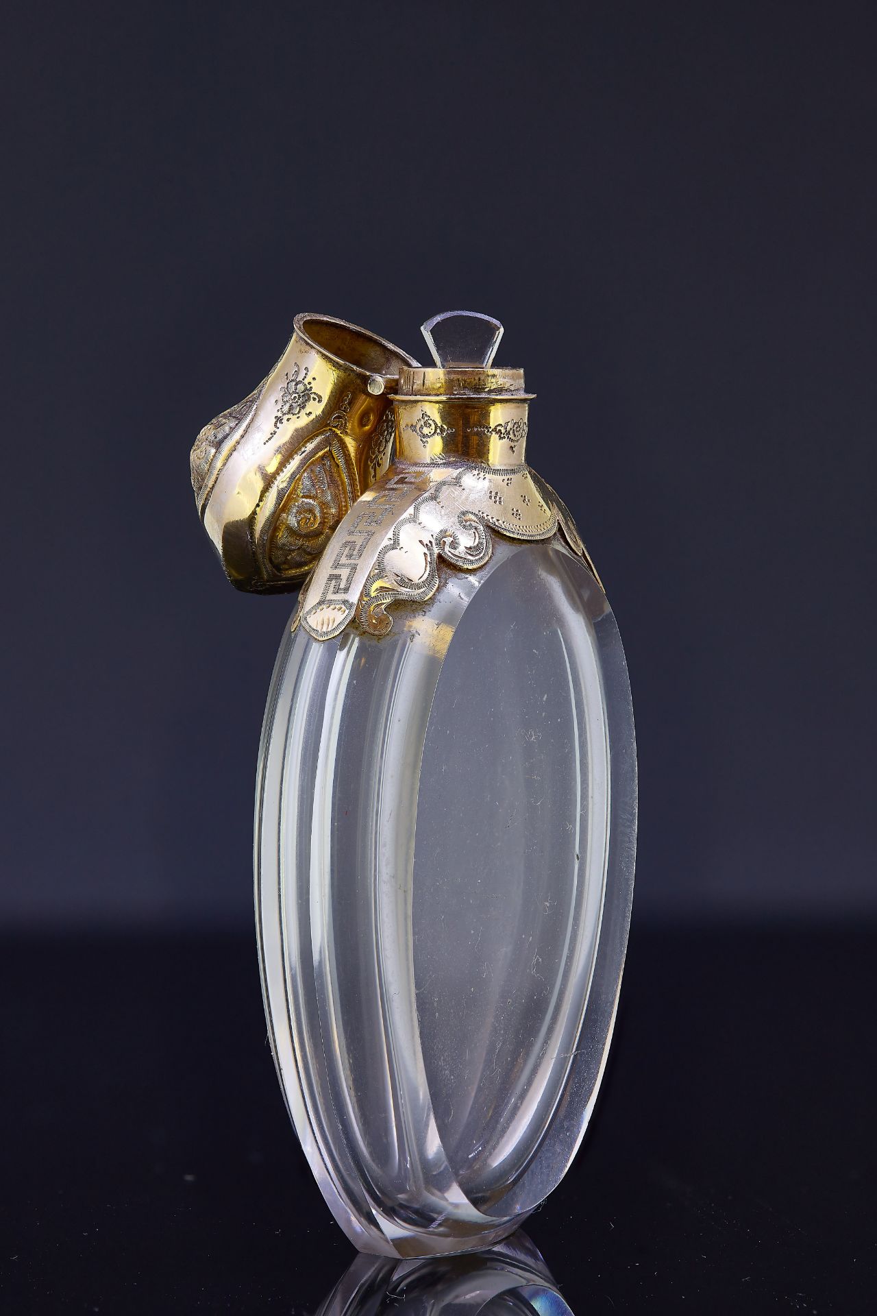 ANTIQUE VICTORIAN ROCK CRYSTAL PERFUME BOTTLE WITH GOLD MOUNTS - Image 2 of 2