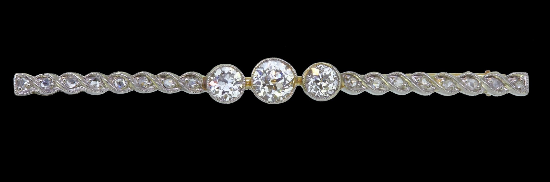 DIAMOND BAR BROOCH