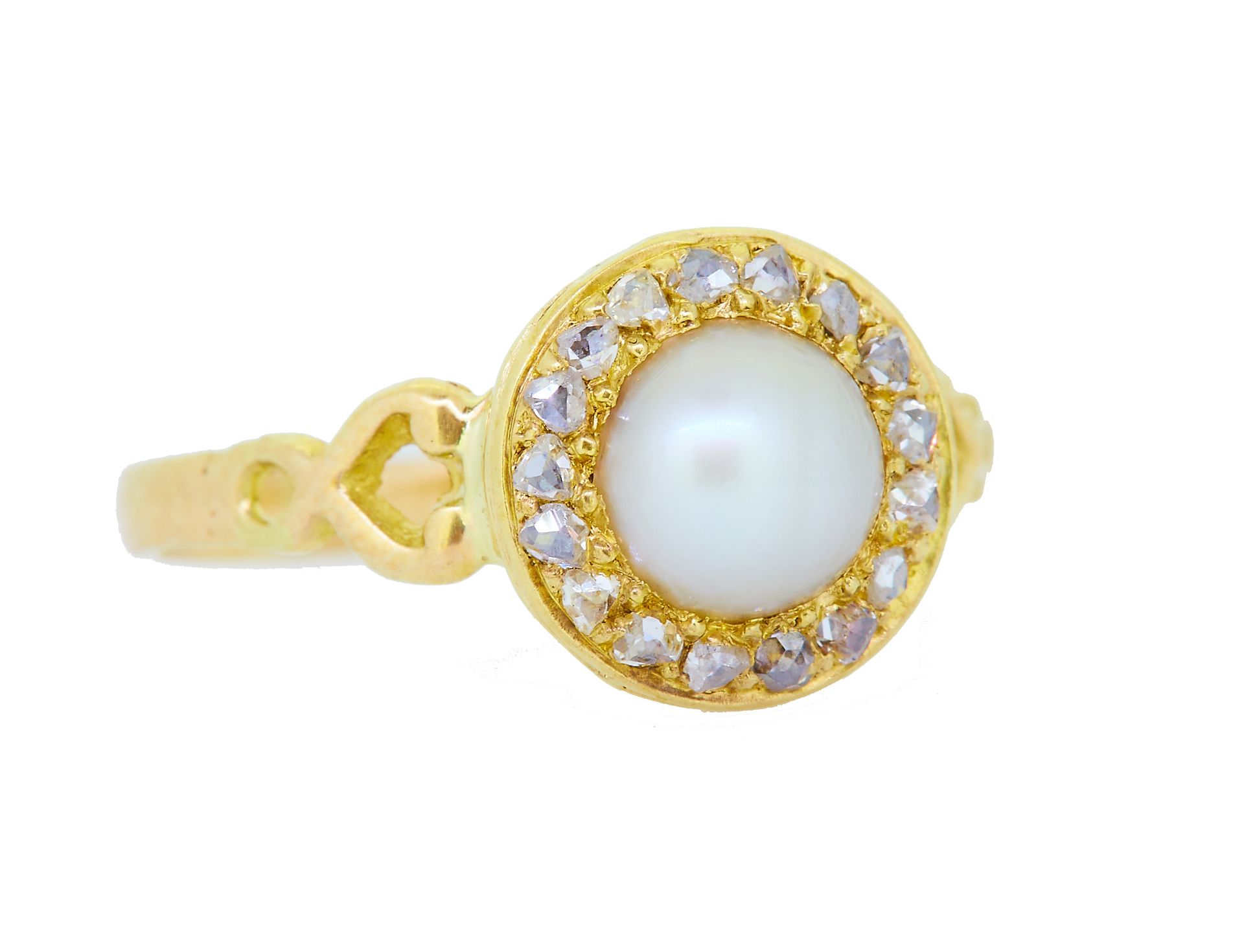 ANTIQUE PEARL AND DIAMOND CLUSTER RING