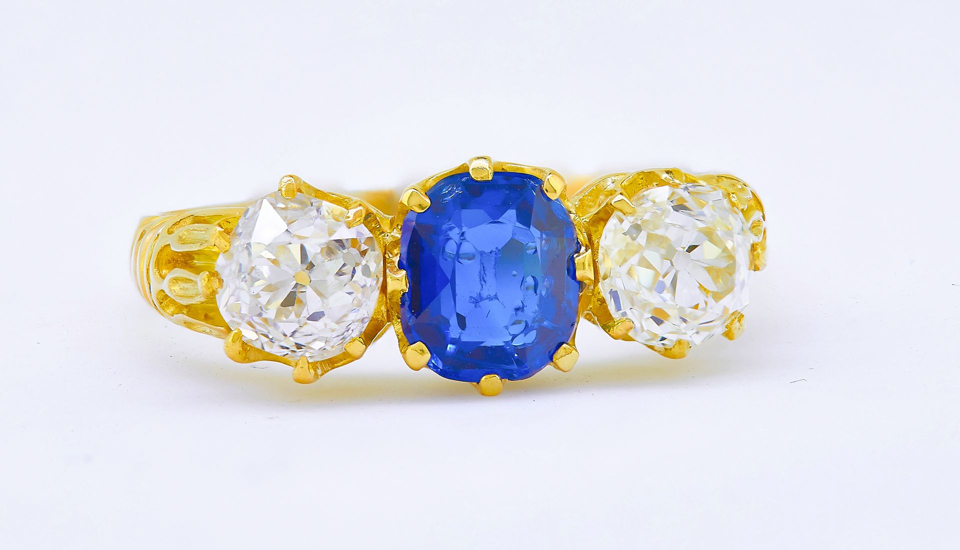 SAPPHIRE AND DIAMOND 3 -STONE RING