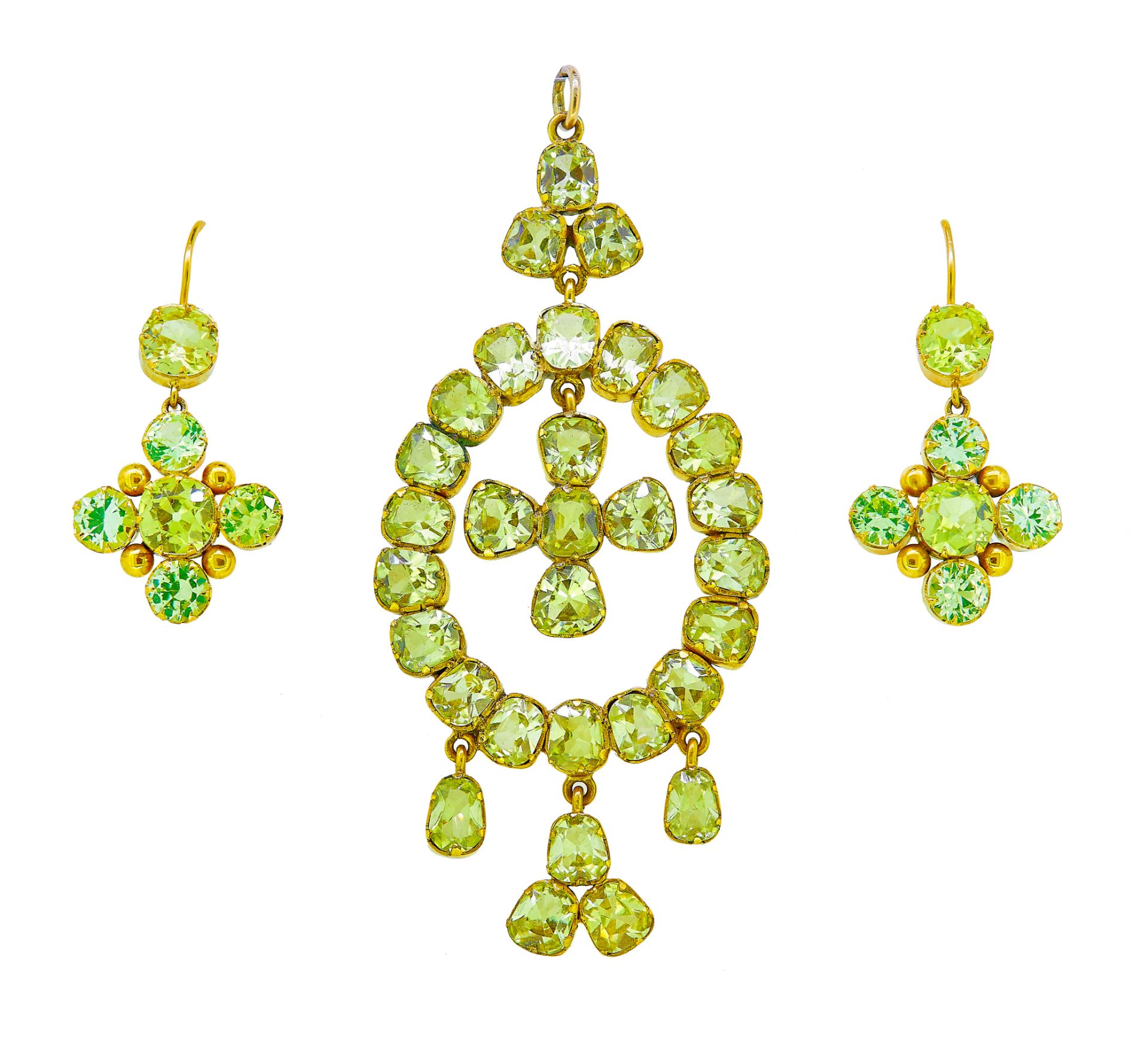 IMPORTANT ANTIQUE CHRYSOLITE PENDANT AND PAIR OF DROP EARRINGS