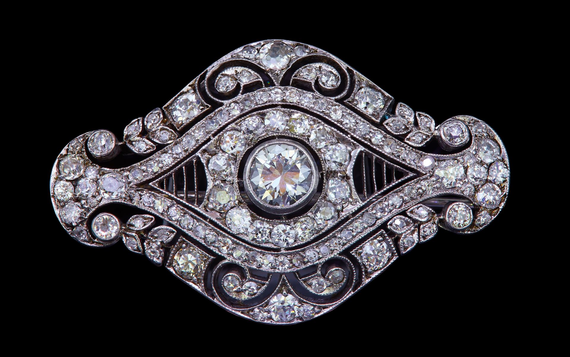 A BELLE EPOQUE DIAMOND OPENWORK BROOCH