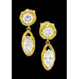 PAIR OF DIAMOND DROP EARRINGS