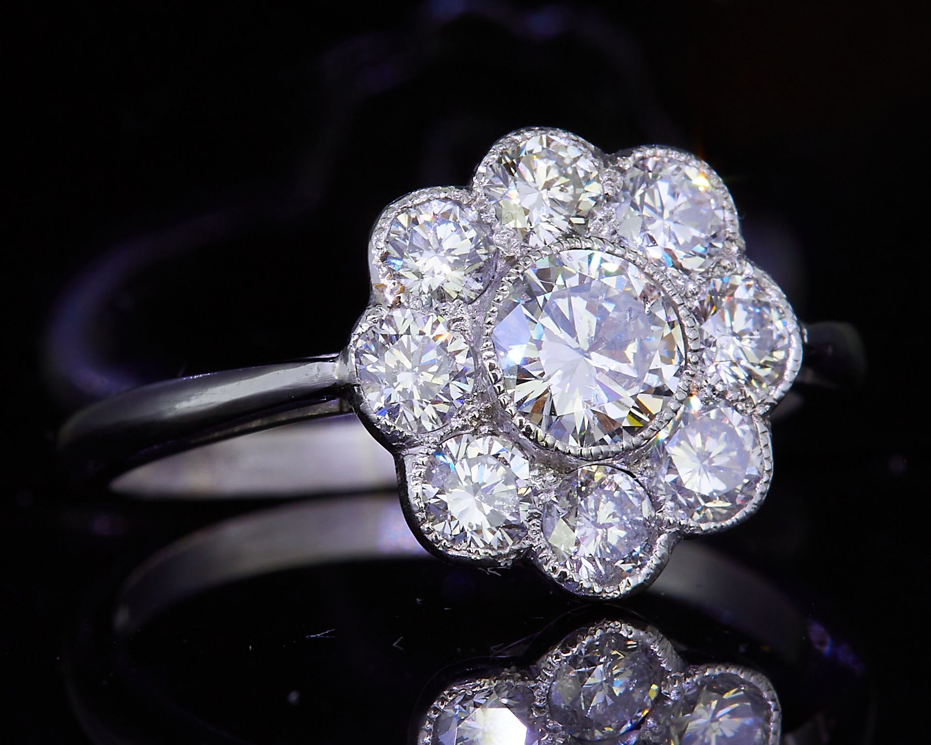 DIAMOND FLOWER HEAD CLUSTER RING