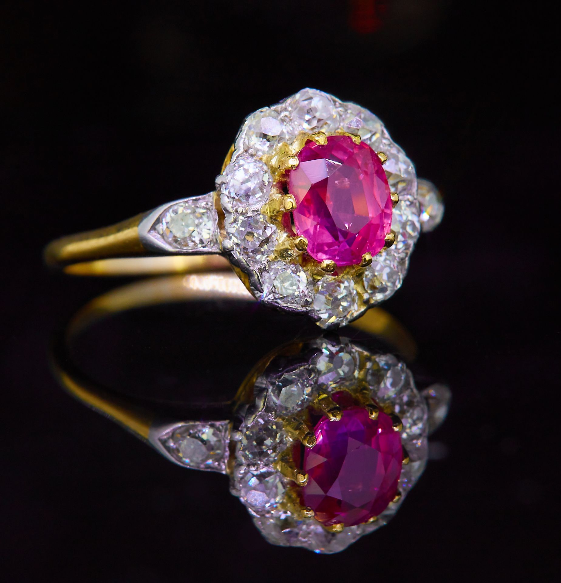 RUBY AND DIAMOND CLUSTER RING - Image 3 of 3