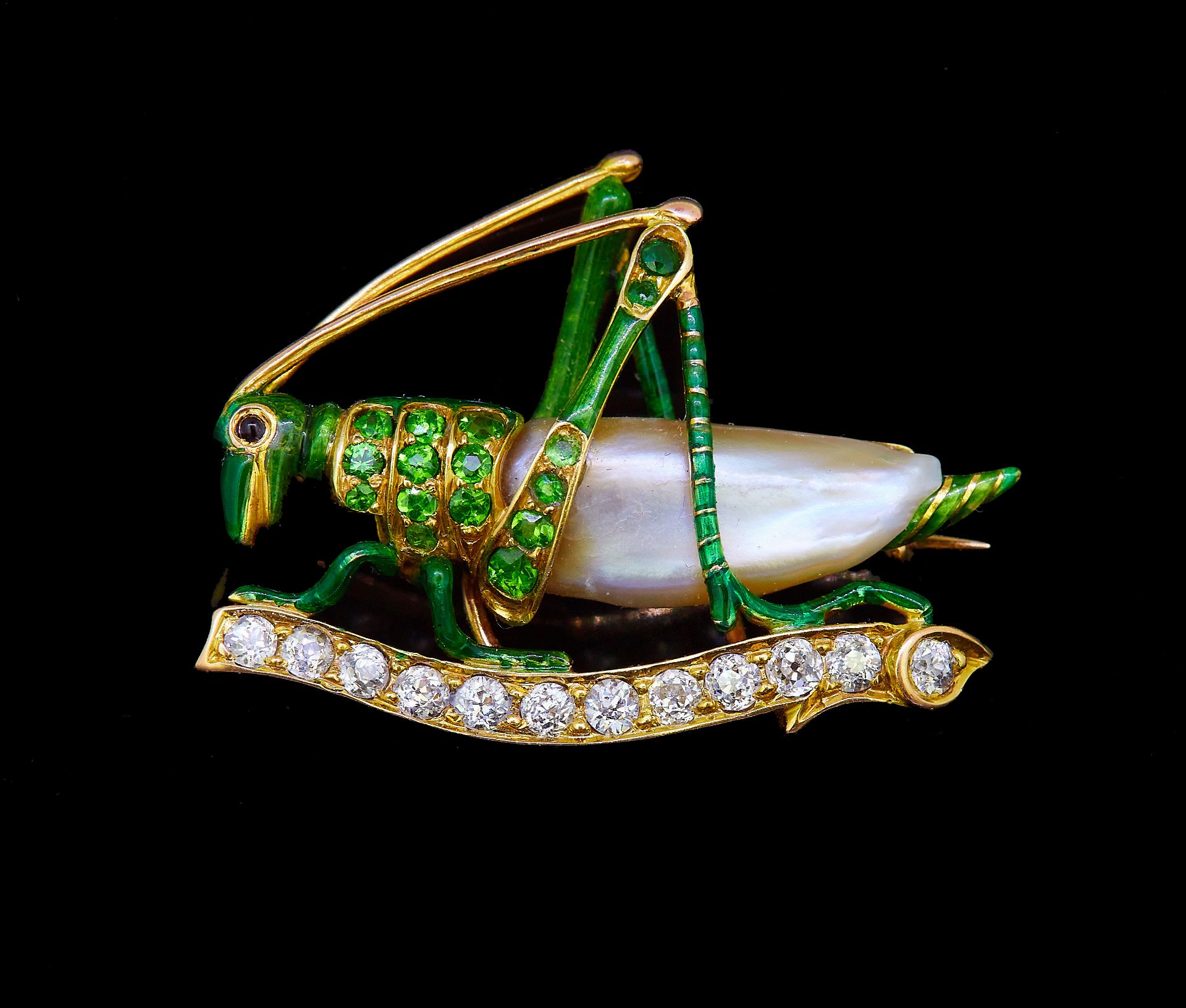 DEMANTOID GARNET PEARL AND DIAMOND GRASHOPPER BROOCH