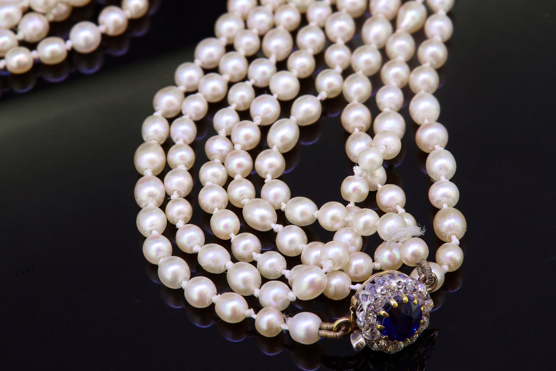 CERTIFICATED NATURAL SALTWATER PEARL LONG NECKLACE - Image 2 of 3