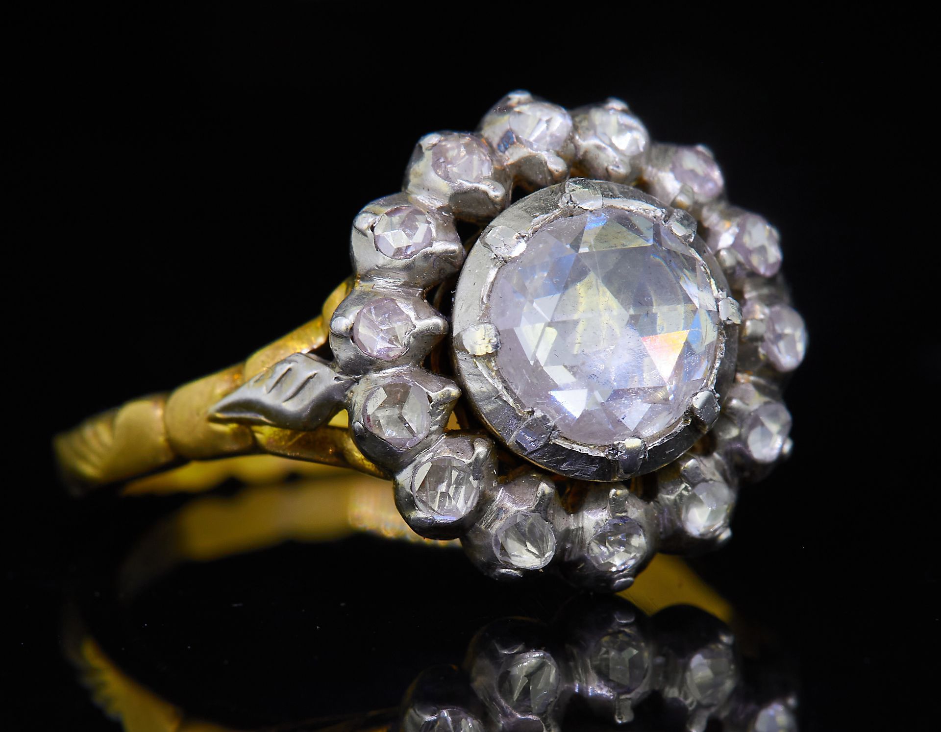 ANTIQUE DIAMOND CLUSTER RING