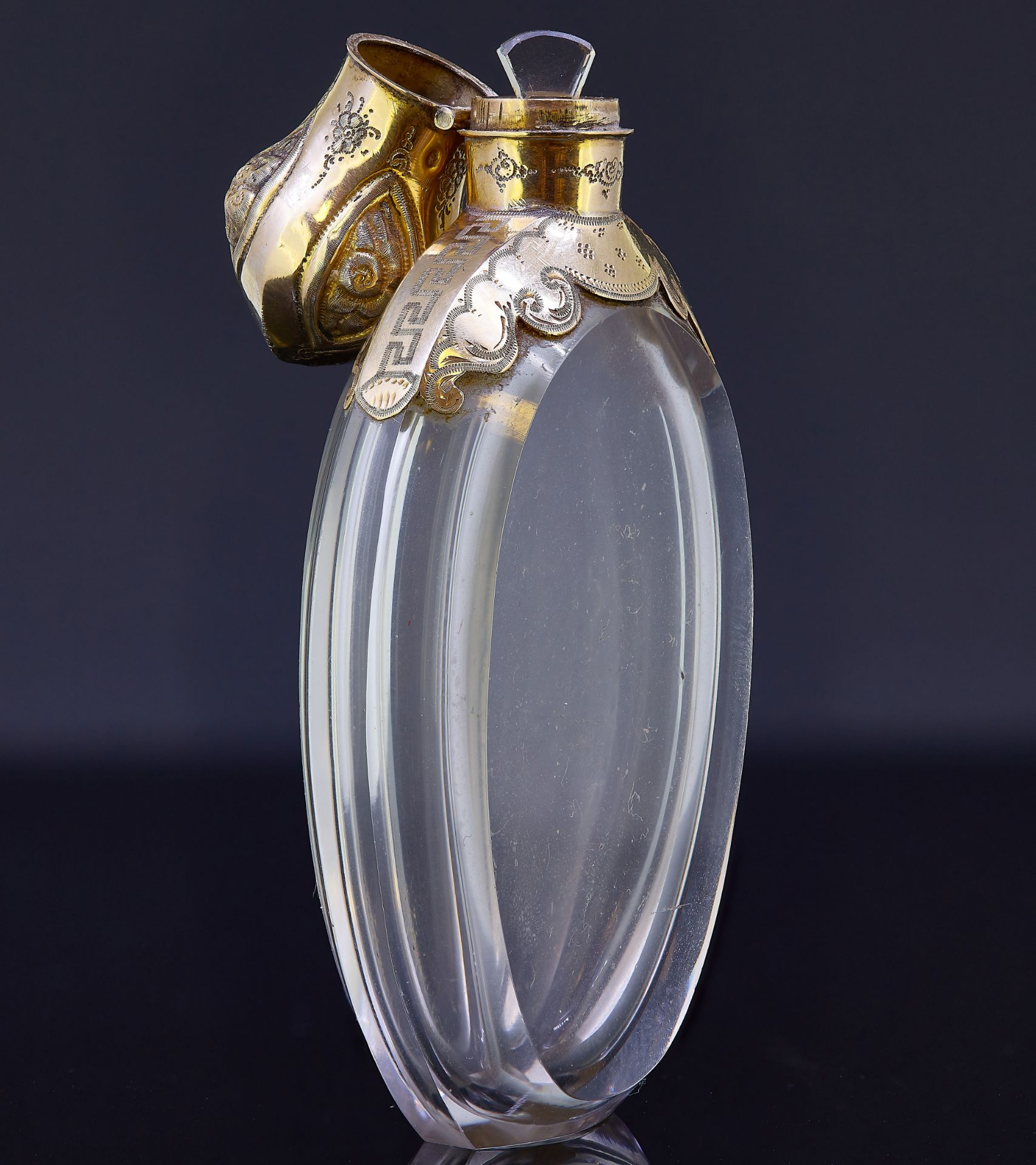 ANTIQUE VICTORIAN ROCK CRYSTAL PERFUME BOTTLE WITH GOLD MOUNTS - Image 2 of 2