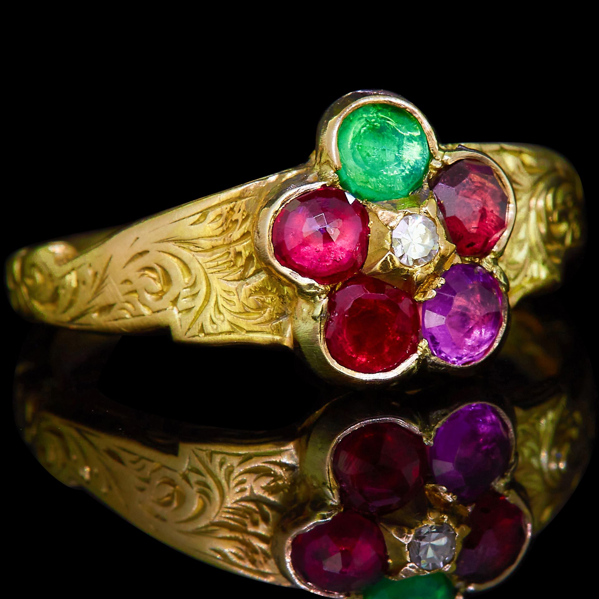 ANTIQUE REGARD RING