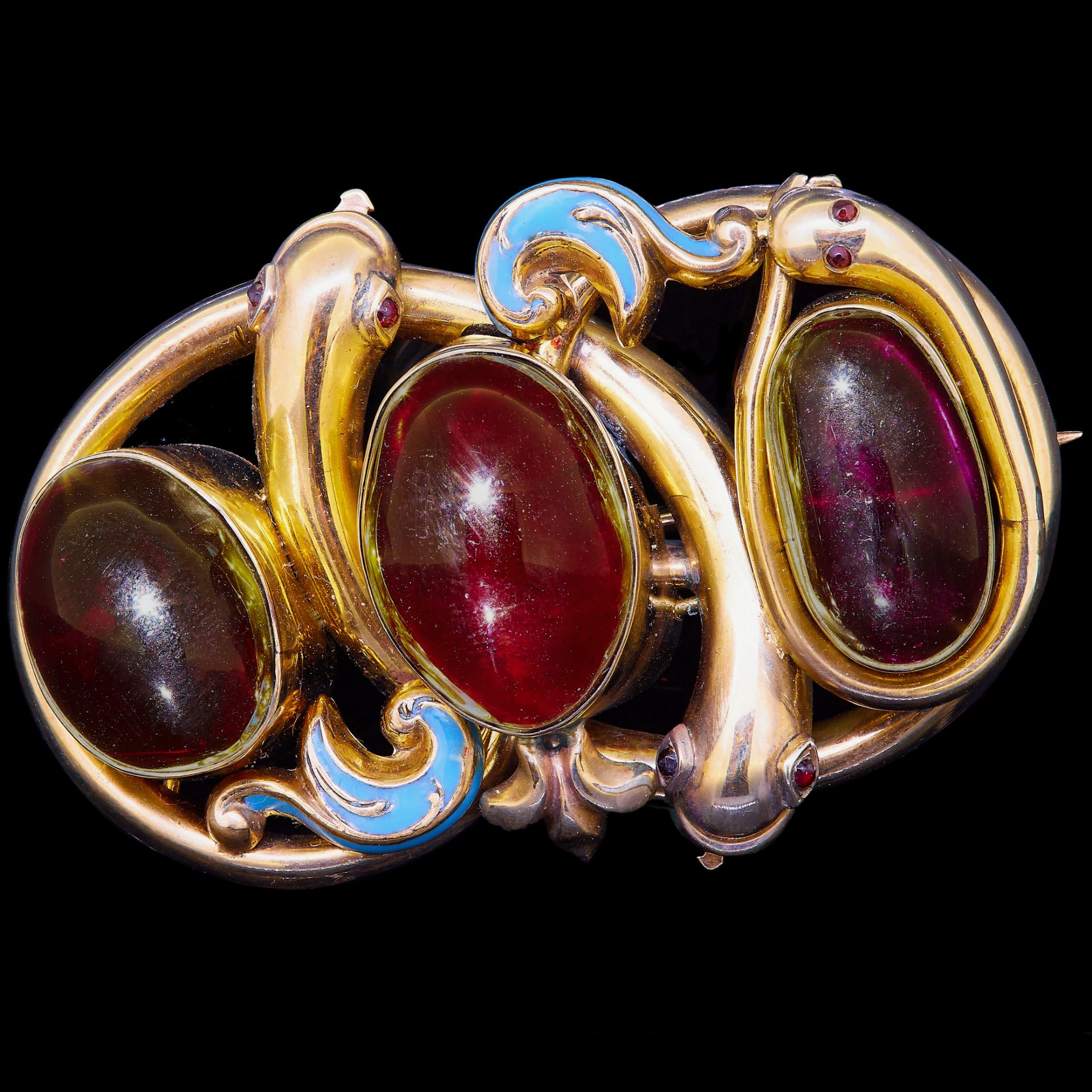 IMPORTANT ANTIQUE VICTORIAN GARNET AND ENAMEL TRIPLE SNAKE BROOCH