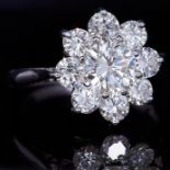 IMPORTANT DIAMOND CLUSTER RING