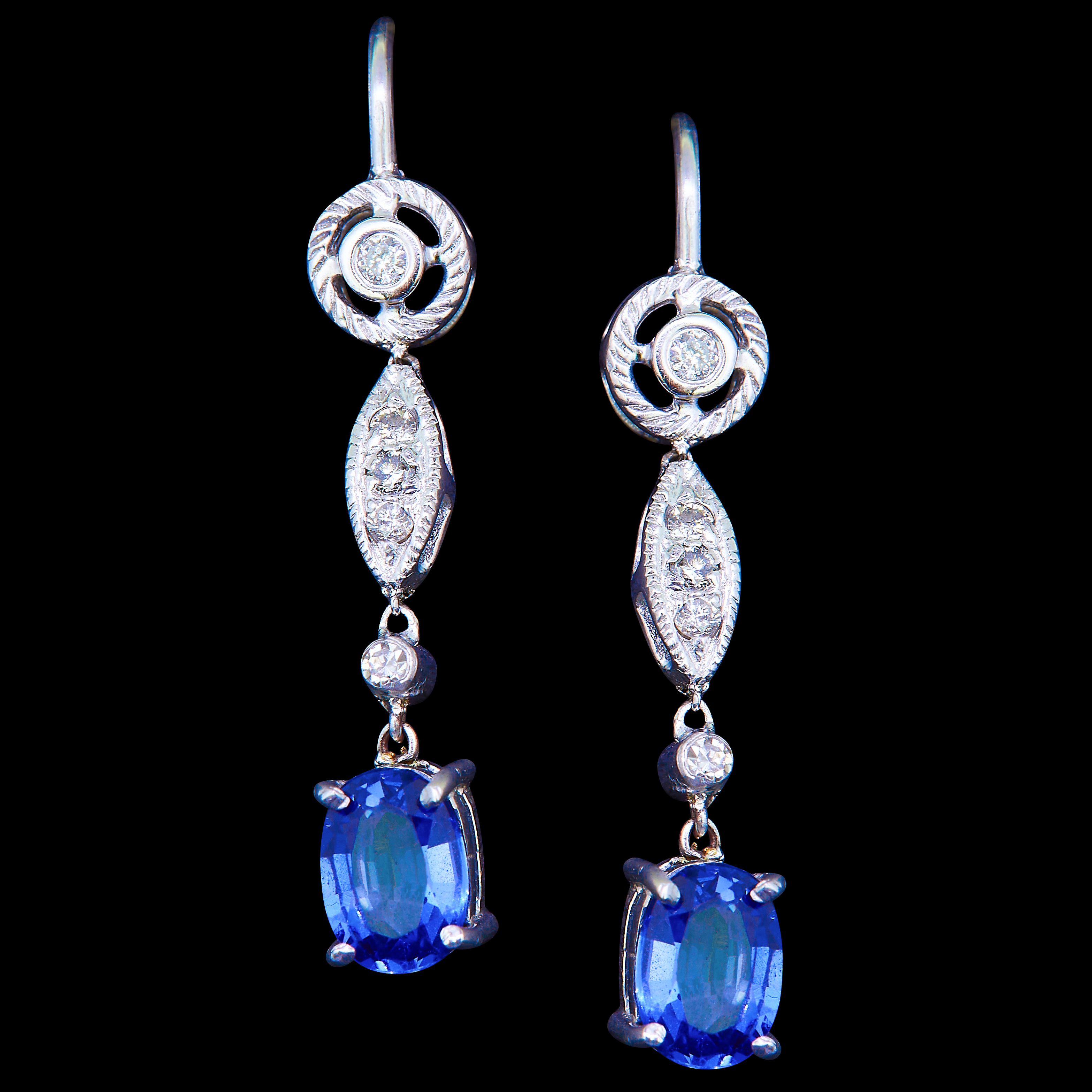 PAIR OF SAPPHIRE AND DIAMOND DROP EARRINGS