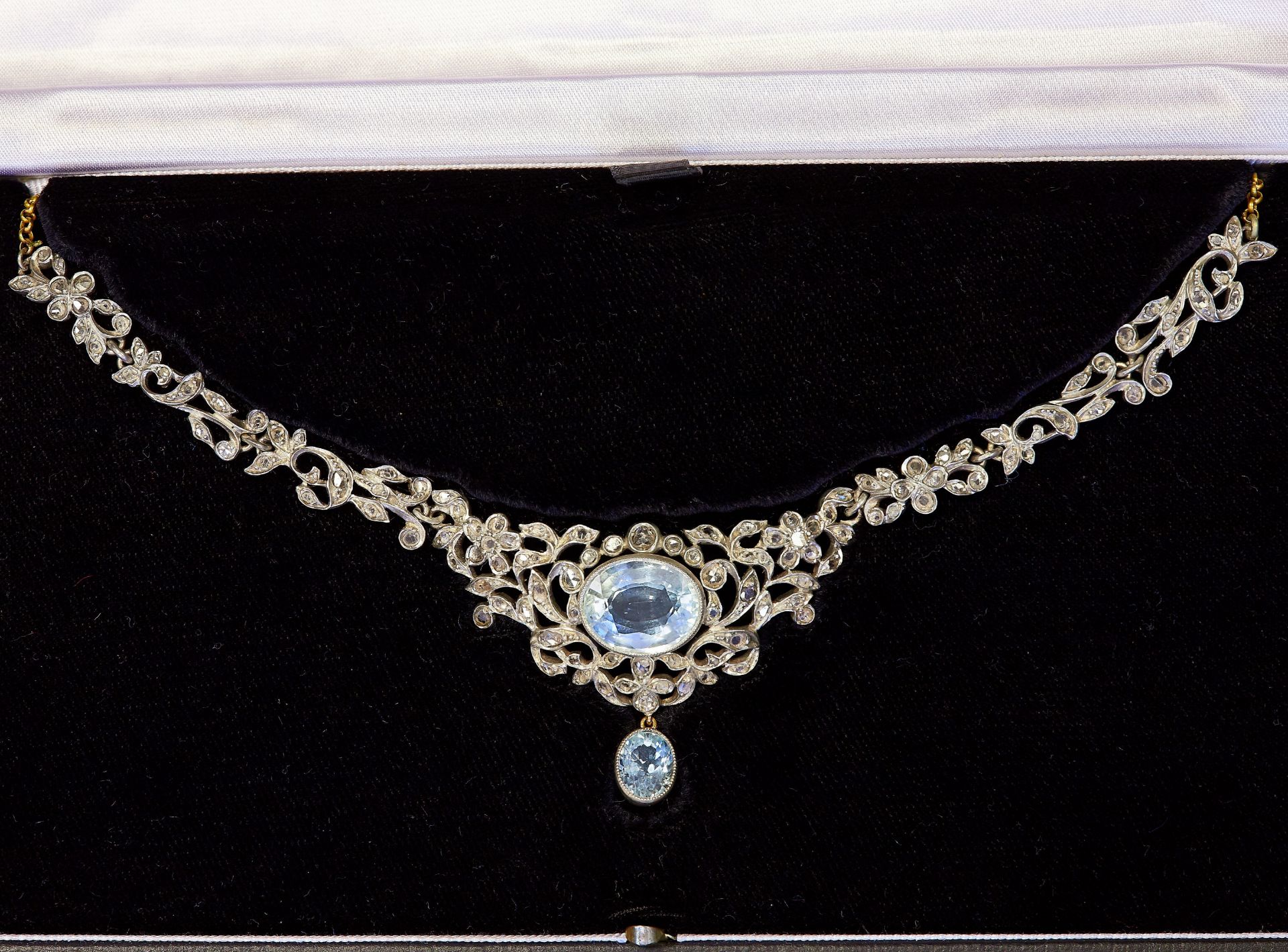 ANTIQUE AQUAMARINE AND DIAMOND NECKLACE - Image 2 of 2