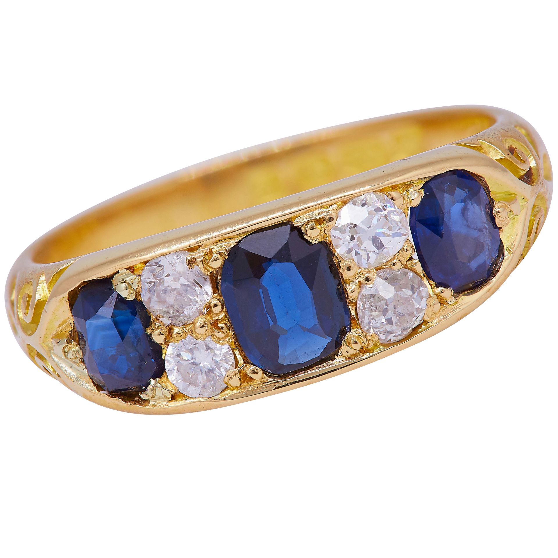 SAPPHIRE AND DIAMOND DRESS RING