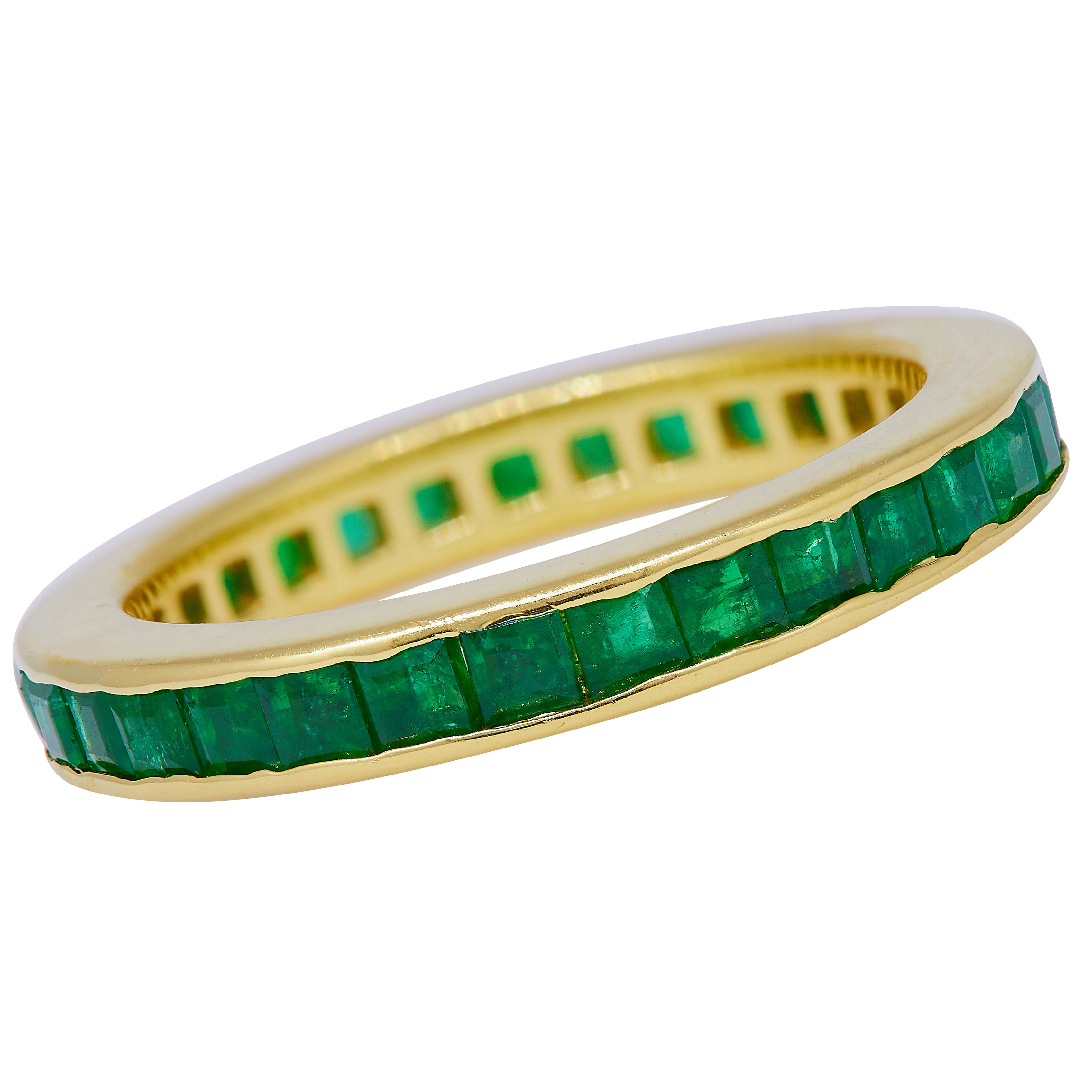 -NO RESERVE- EMERALD ETERNITY RING